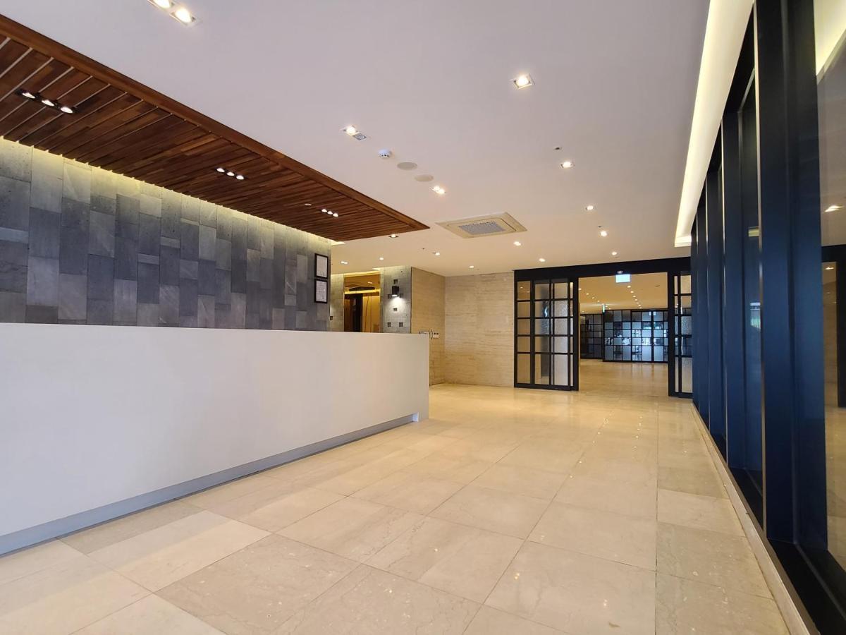 Tamara Jeju Hotel Сеогвипо Екстериор снимка