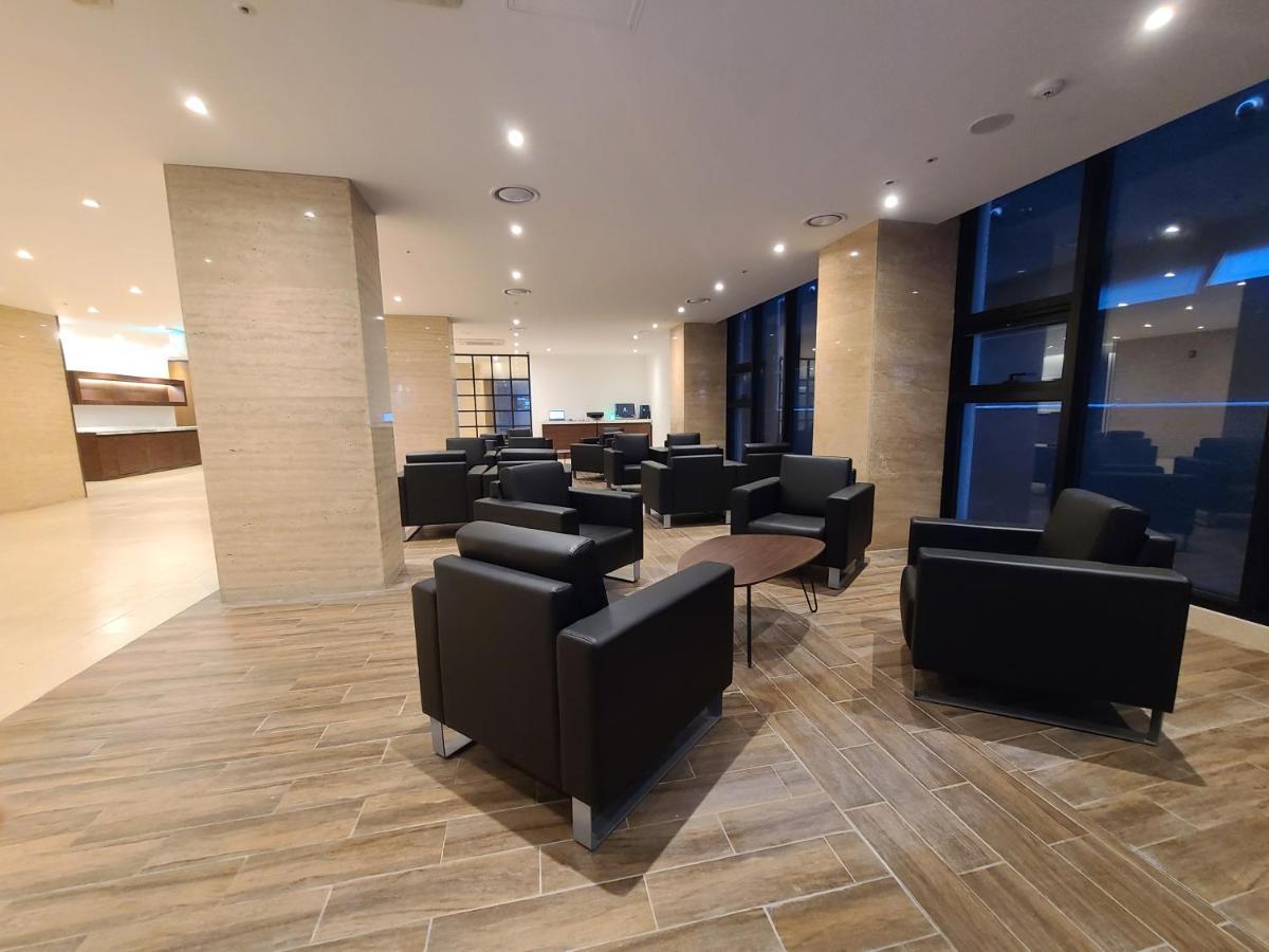 Tamara Jeju Hotel Сеогвипо Екстериор снимка